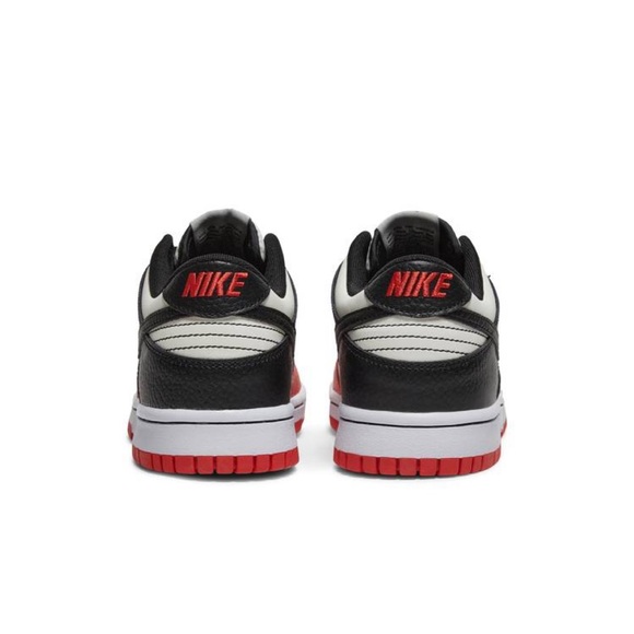 Nike Dunk Low NBA Chicago Bulls Anniversary - Picture 4 of 5